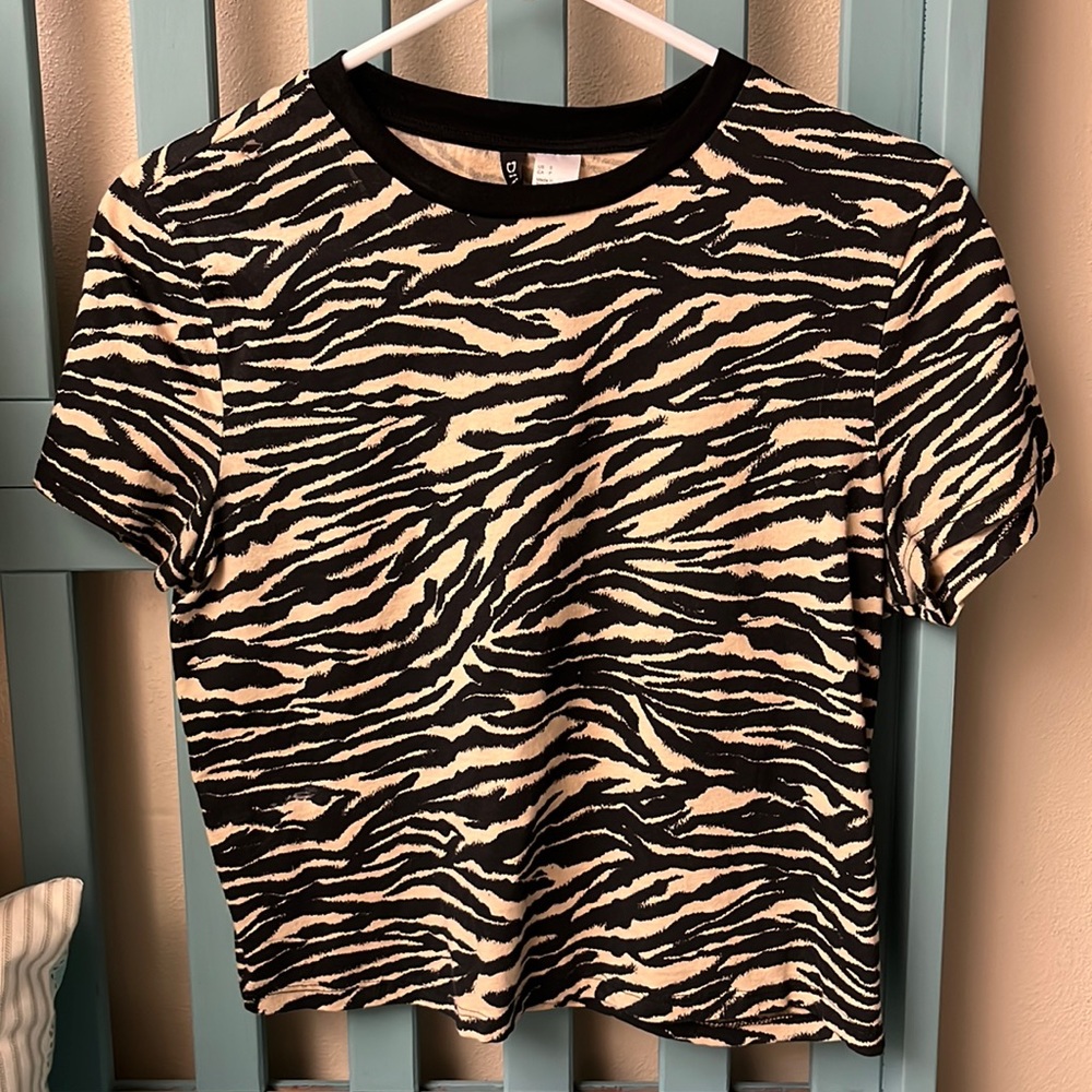 Zebra print h&m shirt